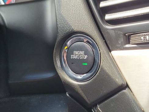 Used 2019 GMC Yukon XL Denali AWD/4WD image 28