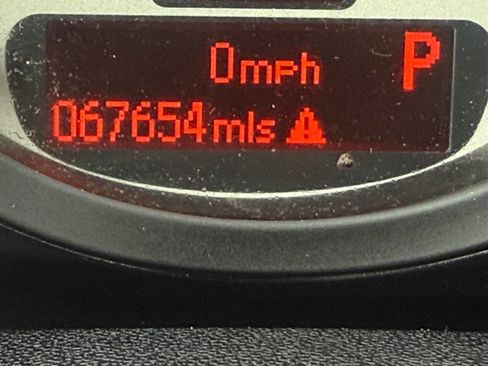 Used 2013 MINI Cooper Convertible image 9