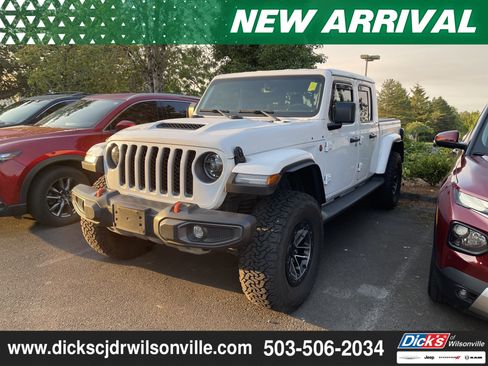 Used 2022 Jeep Gladiator Mojave w/ LED Lighting Group AWD/4WD image 5