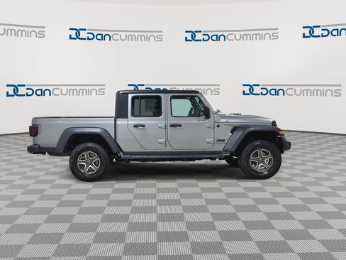Used 2020 Jeep Gladiator Sport w/ Quick Order Package 24S AWD/4WD image 9