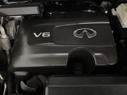 Used 2019 INFINITI QX60 Luxe w/ Essential Package image 38