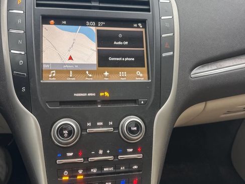 Used 2017 Lincoln MKC Reserve image 14