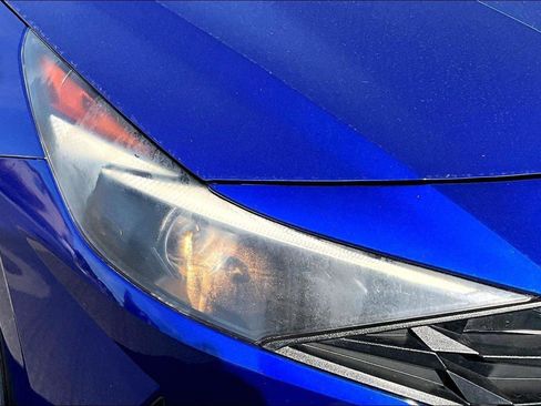 Used 2023 Hyundai Elantra Blue image 28