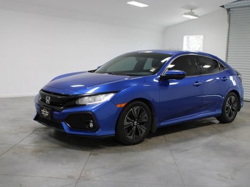 Used 2018 Honda Civic EX-L image 4