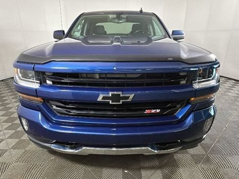 Used 2017 Chevrolet Silverado 1500 LT w/ All Star Edition AWD/4WD image 7