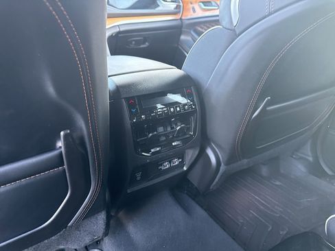 Used 2024 Jeep Grand Cherokee L Summit image 28