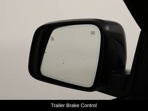 Used 2025 Dodge Durango GT AWD/4WD image 50