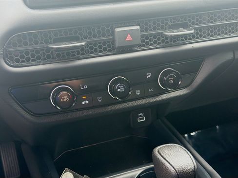 Used 2025 Honda HR-V LX image 14