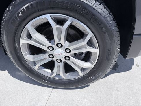 Used 2014 GMC Acadia SLT FWD image 27