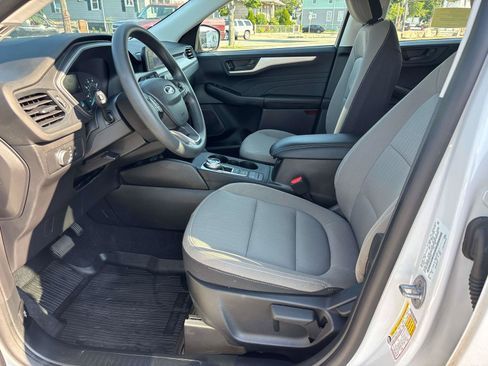 Used 2022 Ford Escape S FWD image 9