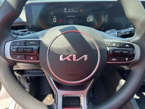 Used 2025 Kia K5 LXS image 18