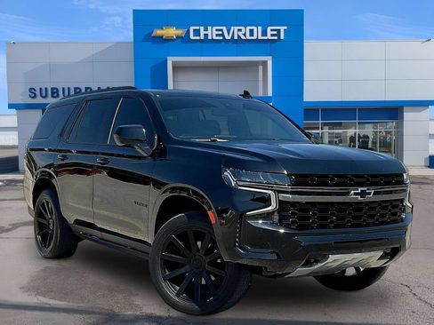 Used 2021 Chevrolet Tahoe Z71 w/ Rear Media and Nav Package AWD/4WD image 2