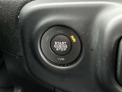 Used 2023 Jeep Wrangler Unlimited Sahara w/ Cold Weather Group image 31