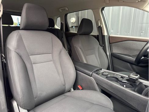 Used 2023 Nissan Rogue S image 21