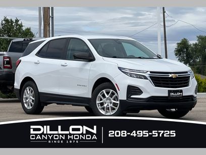 Used 2022 Chevrolet Equinox LS w/ LS Convenience Package