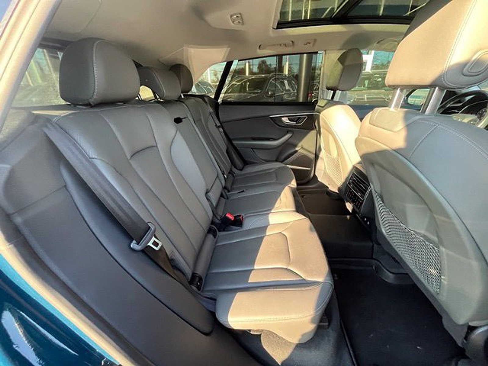 Used 2019 Audi Q8 Prestige AWD/4WD image 12