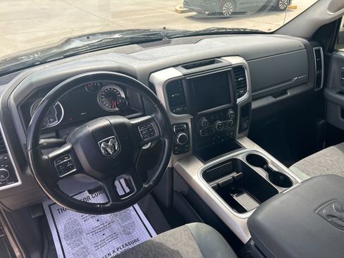 Used 2019 RAM 1500 Big Horn AWD/4WD image 12