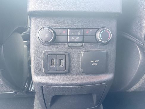 Used 2016 Ford Explorer Limited w/ Equipment Group 301A FWD image 20