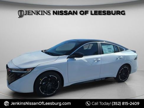 New 2026 Nissan Sentra SR w/ Floor Mat Package FWD image 13