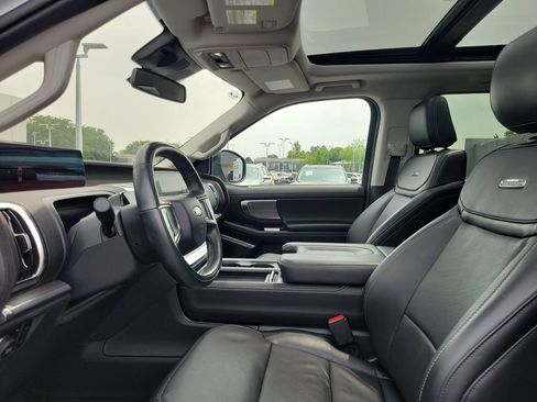 Certified 2025 Ford Expedition Max Platinum AWD/4WD image 18