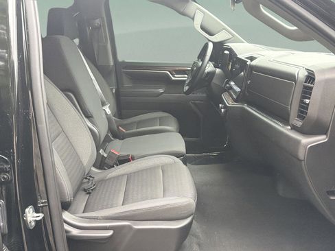 Used 2023 Chevrolet Silverado 1500 LT AWD/4WD image 23