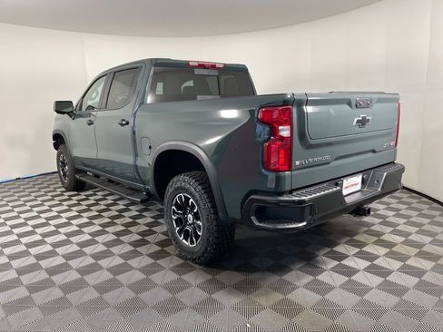 New 2026 Chevrolet Silverado 1500 ZR2 image 3