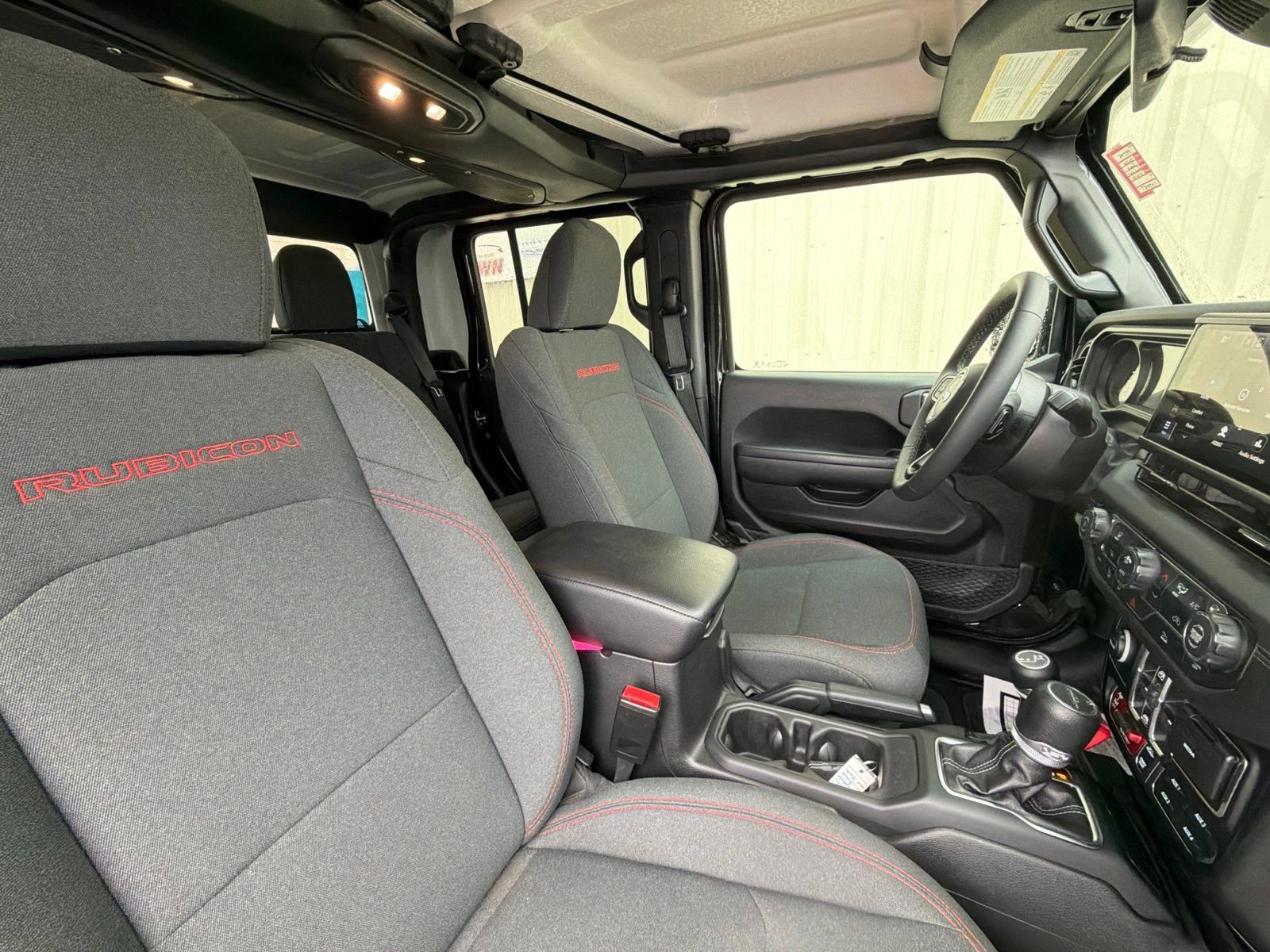 Used 2026 Jeep Gladiator Rubicon AWD/4WD image 8