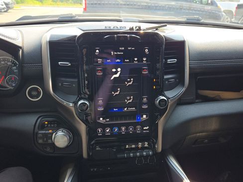 Used 2019 RAM 1500 Laramie w/ Sport Appearance Package AWD/4WD image 20