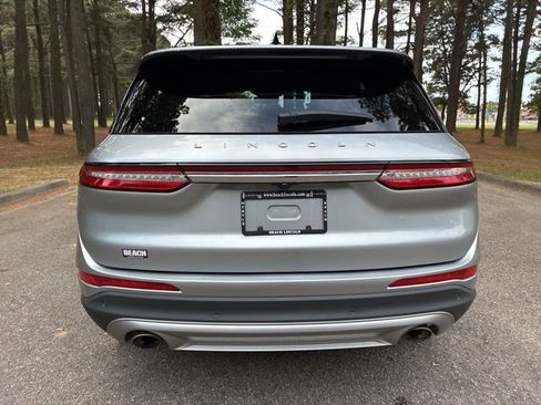 Used 2021 Lincoln Corsair Reserve w/ Elements Package FWD image 4