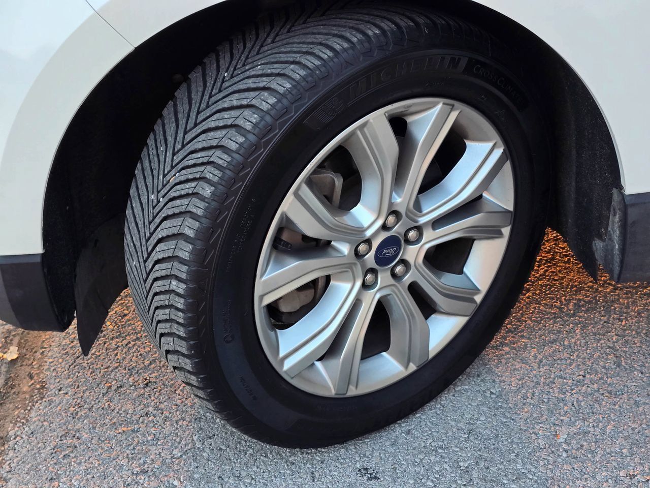 Used 2022 Ford Edge Titanium w/ Cargo Accessory Package AWD/4WD image 11
