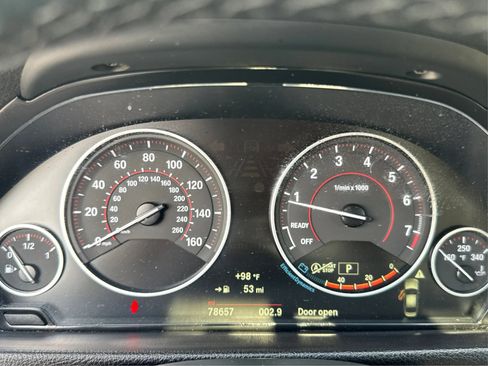 Used 2018 BMW 330i xDrive Sedan AWD/4WD image 19