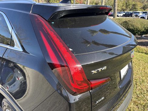 Used 2022 Cadillac XT4 Premium Luxury w/ Safety Alert Package image 11