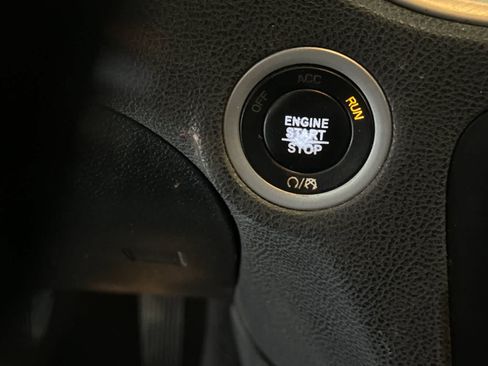 Used 2022 Dodge Charger SXT RWD image 22