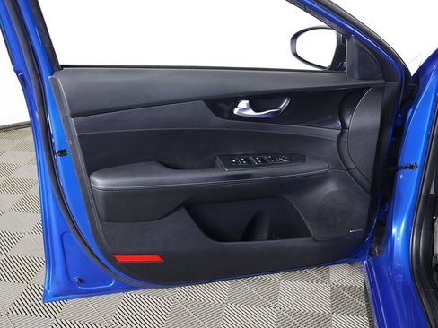 Used 2023 Kia Forte GT-Line w/ GT-Line Premium Package image 23