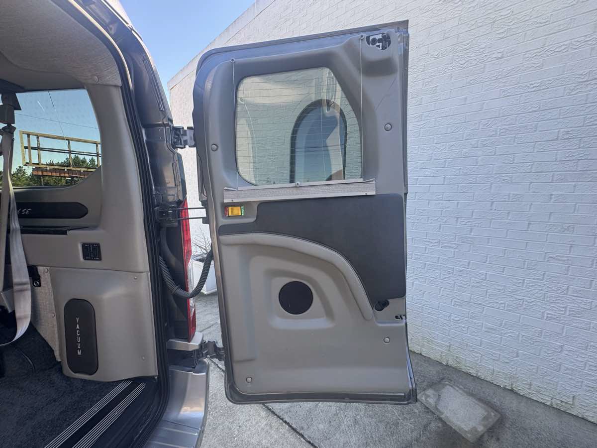 Used 2021 Ford Transit 150 Low Roof AWD w/ Exterior Upgrade Package image 17