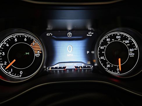 Used 2020 Jeep Cherokee Limited image 8