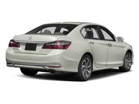 Used 2017 Honda Accord EX-L image 2