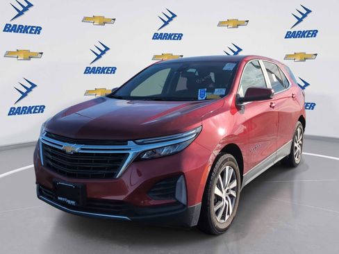 Used 2023 Chevrolet Equinox LT image 1