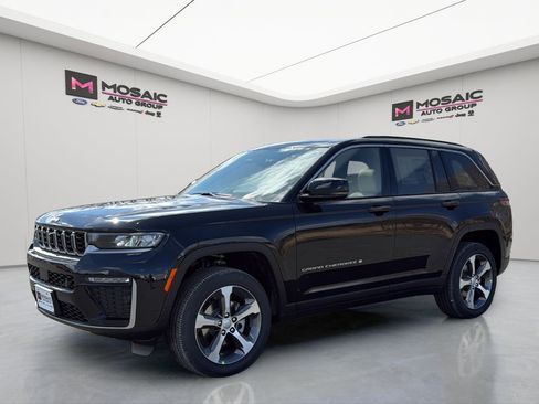 New 2026 Jeep Grand Cherokee Limited image 3