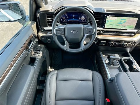 New 2025 Chevrolet Silverado 1500 LT Trail Boss w/ Convenience Package II image 16