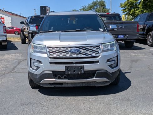 Used 2017 Ford Explorer Platinum AWD/4WD image 11