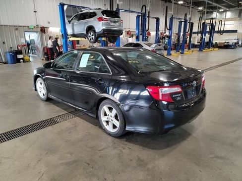 Used 2012 Toyota Camry SE FWD image 5