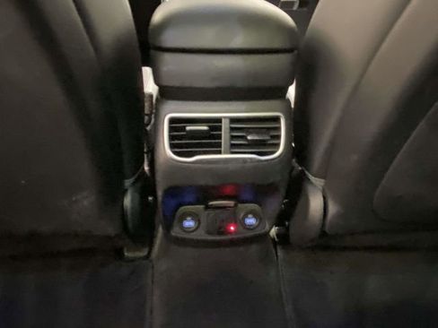 Used 2023 Hyundai Santa Fe Limited image 10