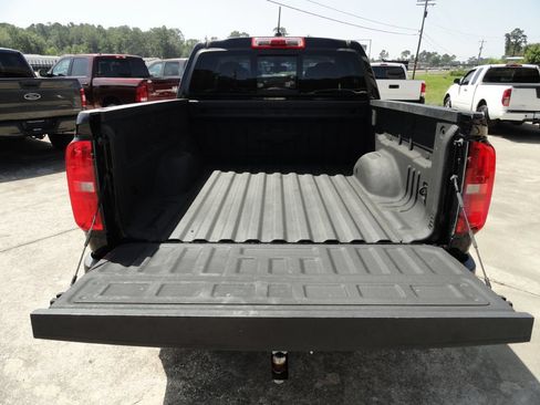 Used 2022 Chevrolet Colorado Z71 w/ Z71 Midnight Edition AWD/4WD image 32