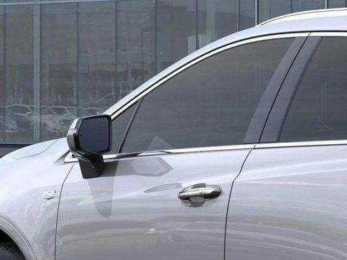Certified 2025 Cadillac XT5 Premium Luxury AWD/4WD image 12