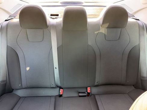 Used 2022 Hyundai Elantra SE FWD image 26