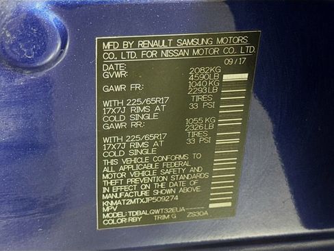 Used 2018 Nissan Rogue SV FWD image 40