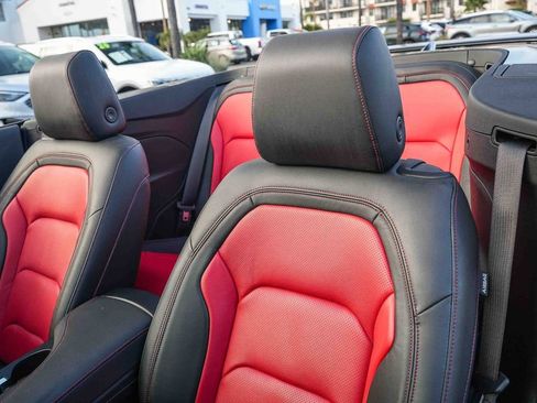 Used 2023 Chevrolet Camaro LT w/ Technology Package image 23