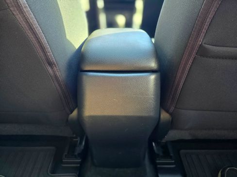Used 2016 Subaru Forester 2.5i Premium AWD/4WD image 30