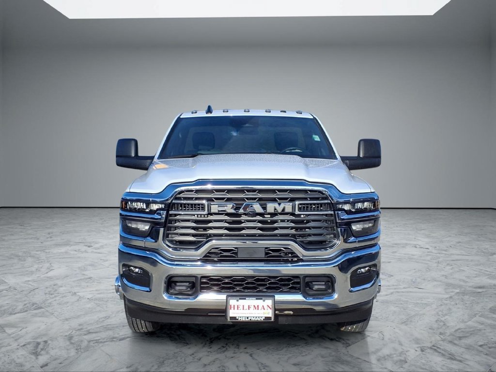 Used 2026 RAM 3500 Tradesman w/ Chrome Appearance Group A AWD/4WD image 2